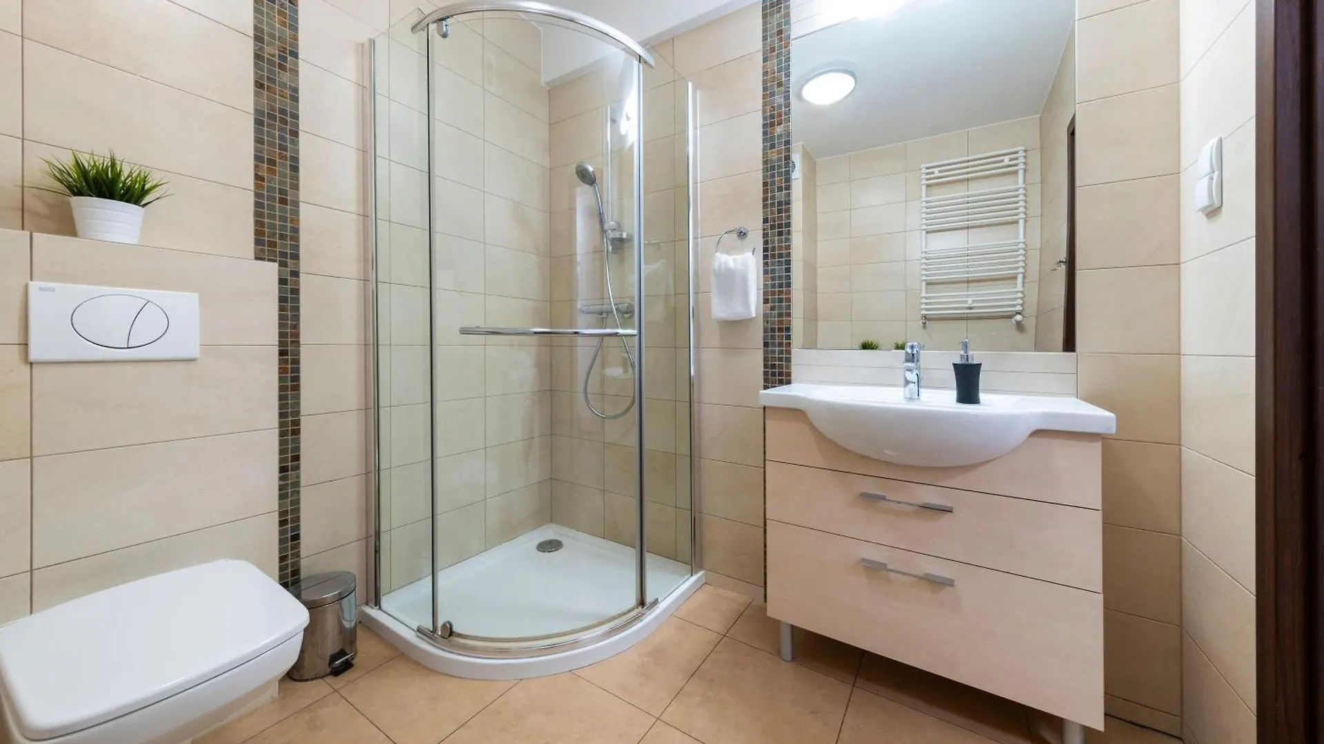 Apartment Sunny Bliss Polanki Klonowa, 350M Beach, Pool, Sauna, Gym Kolobrzeg