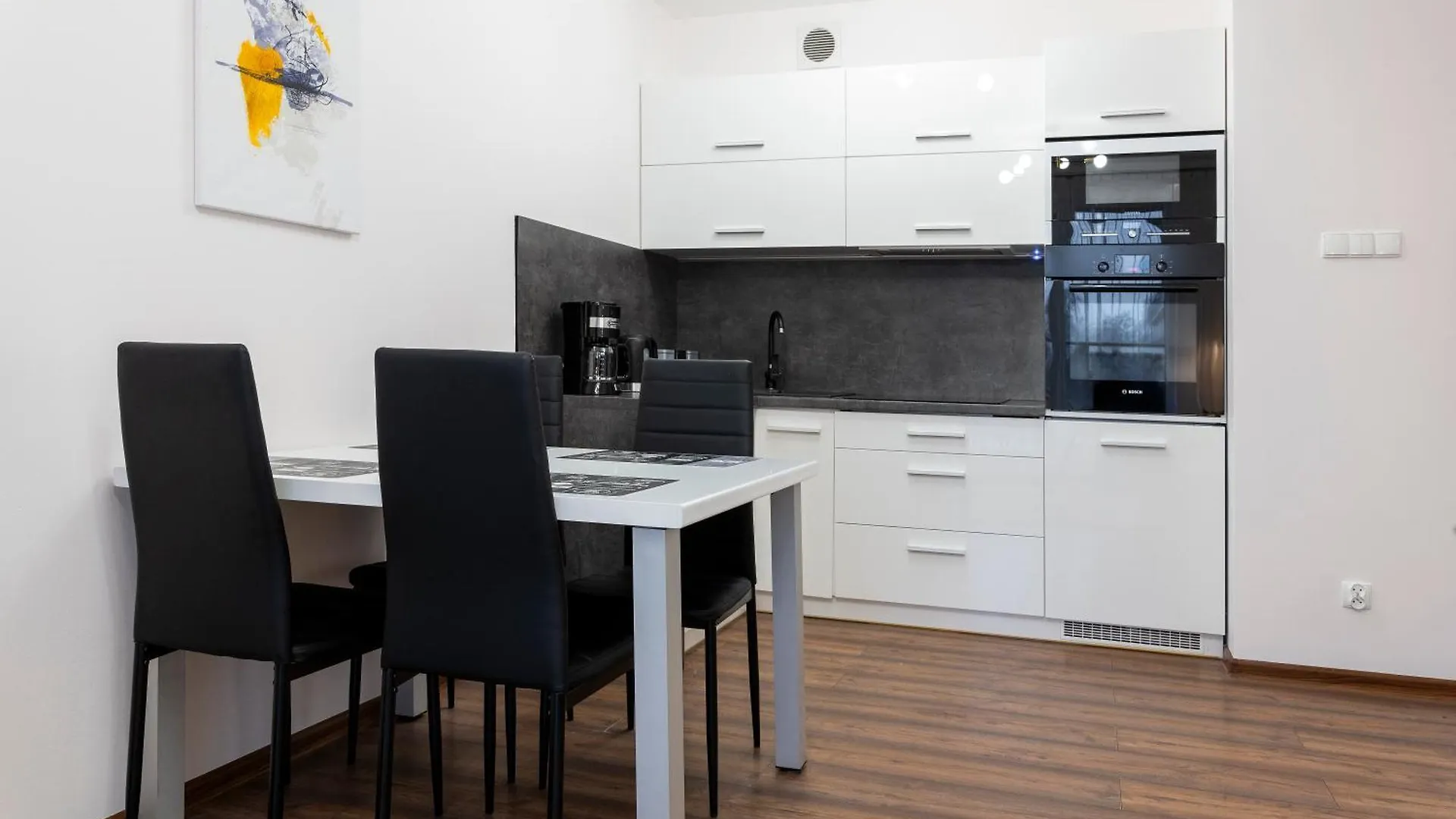 Apartment Sunny Bliss Polanki Klonowa, 350M Beach, Pool, Sauna, Gym Kolobrzeg