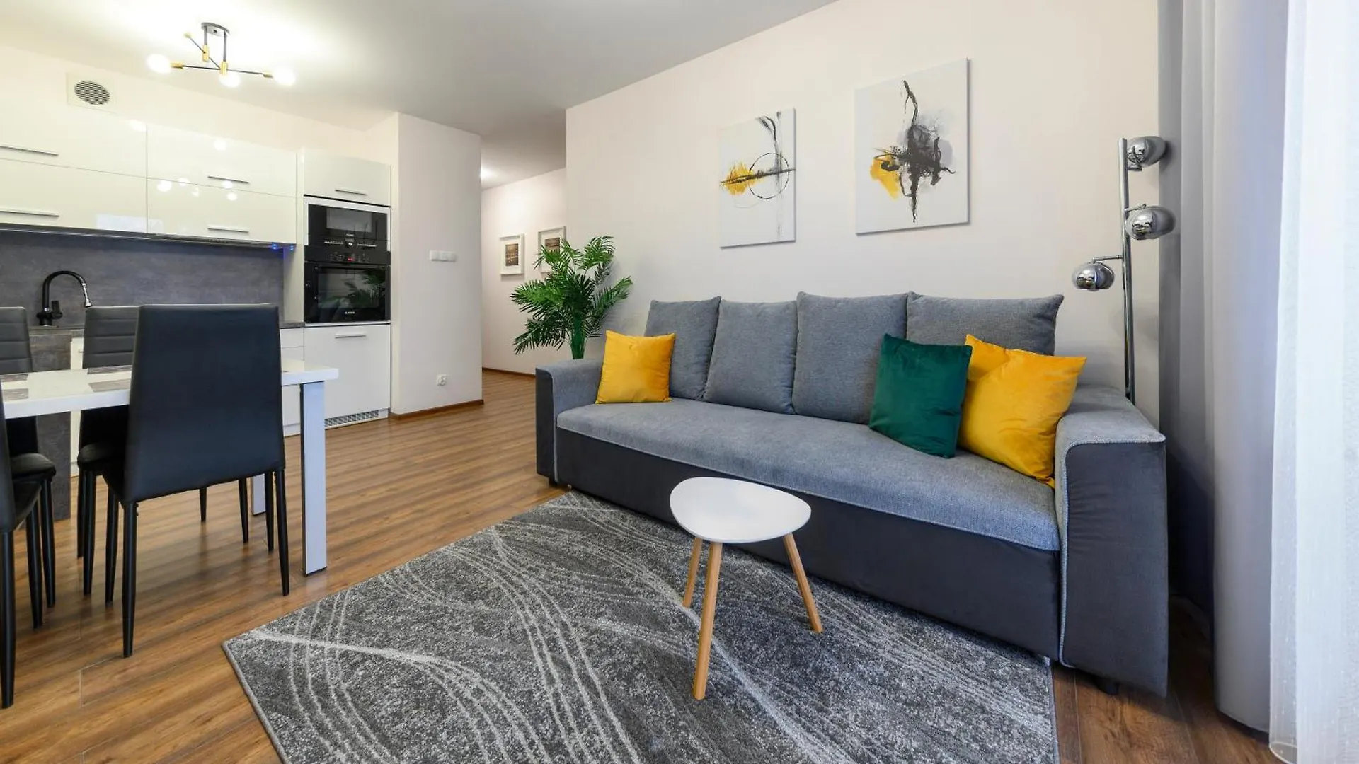 Apartment Sunny Bliss Polanki Klonowa, 350M Beach, Pool, Sauna, Gym Kolobrzeg