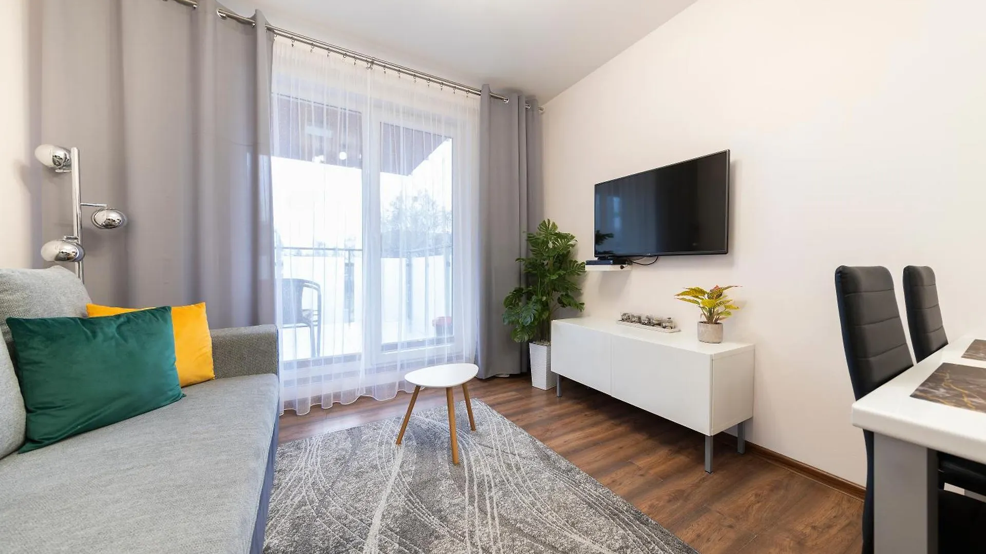 Sunny Bliss Polanki Klonowa, 350M Beach, Pool, Sauna, Gym Kolobrzeg Poland