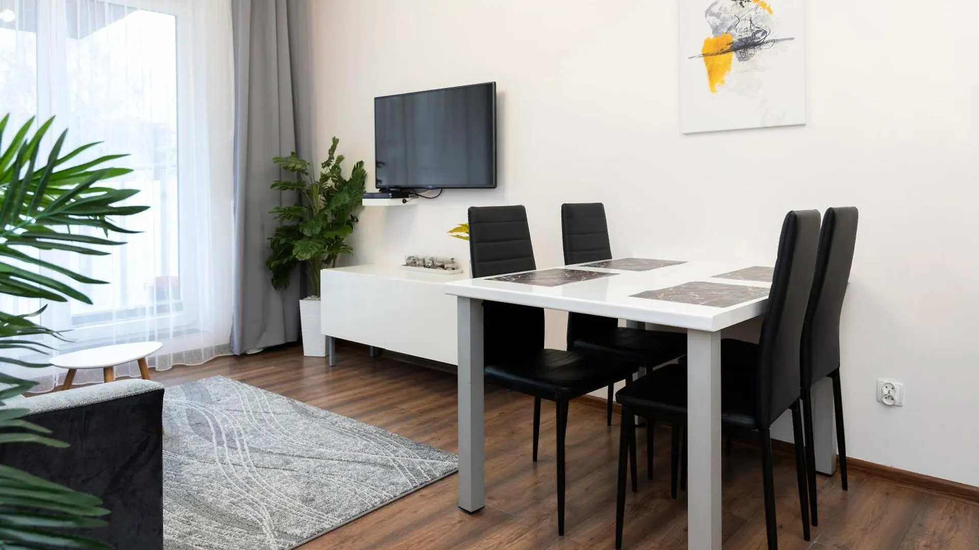 Apartment Sunny Bliss Polanki Klonowa, 350M Beach, Pool, Sauna, Gym Kolobrzeg Poland